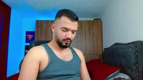 mathewhot3 online show from November 28, 6:16 am