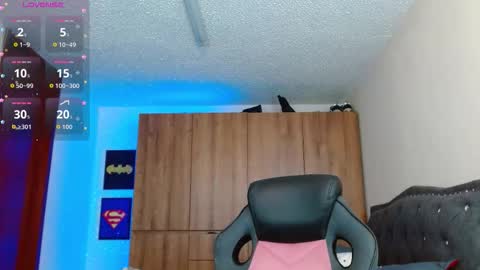 mathewhot3 online show from December 5, 2:31 am