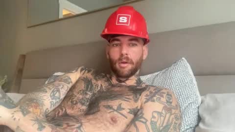 Mat Loyal online show from October 31, 4:52 pm