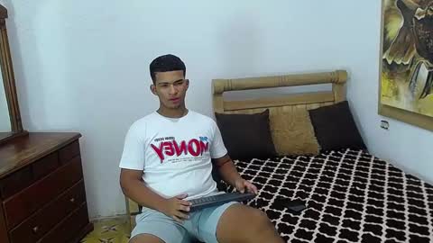 mathews__ online show from January 17, 3:33 am