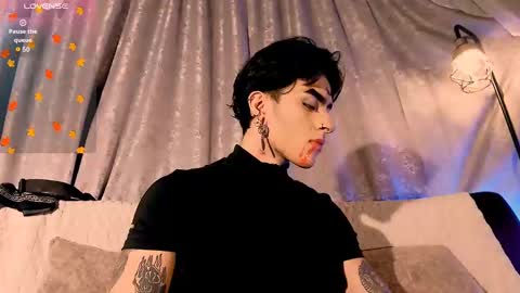 Snapshot of mathewth chatting on October 31, 2:01 am Mathew online show from October 31, 2:01 am