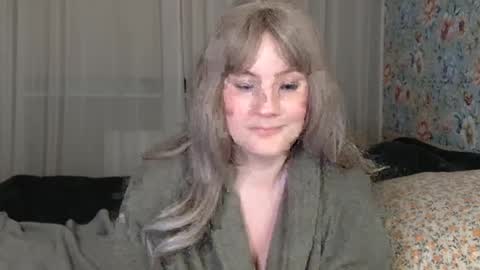 mathilde_solveig online show from December 29, 3:57 pm