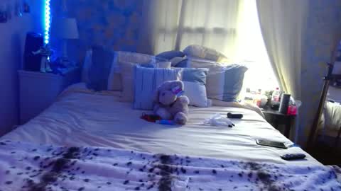 mathislauraashley2023 online show from June 1, 6:42 pm