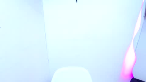 Snapshot of mati0421 chatting on May 15, 8:49 pm Mati04 online show from May 15, 8:49 pm