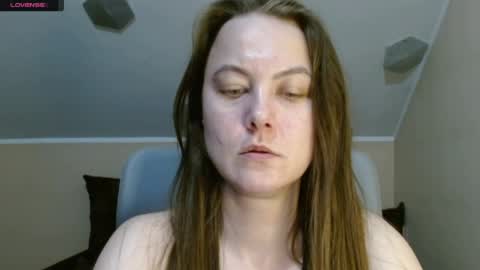 Snapshot of mati1da chatting on April 15, 7:58 pm Matild online show from April 15, 7:58 pm