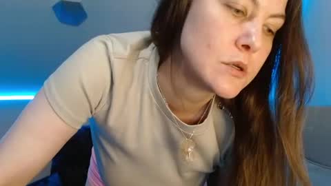 Snapshot of mati1da chatting on April 24, 7:05 pm Matild online show from April 24, 7:05 pm