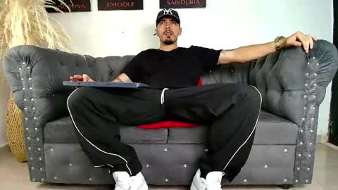 Snapshot of matias_costa chatting on May 21, 3:13 am MATIAS COSTA online show from May 21, 3:13 am