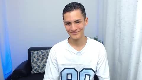 Snapshot of matiius18 chatting on October 17, 1:57 pm Matias online show from October 17, 1:57 pm