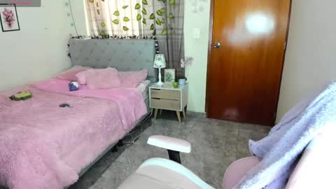 Daniela online show from April 19, 6:07 pm