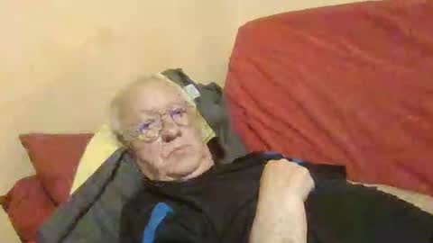 Snapshot of matricule4246 chatting on April 15, 7:58 pm joyaam79 online show from April 15, 7:58 pm