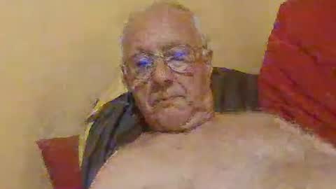 Snapshot of matricule4246 chatting on May 27, 11:57 pm joyaam79 online show from May 27, 11:57 pm