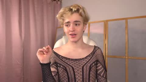 Snapshot of matt_soldi chatting on December 9, 11:04 am Matas online show from December 9, 11:04 am