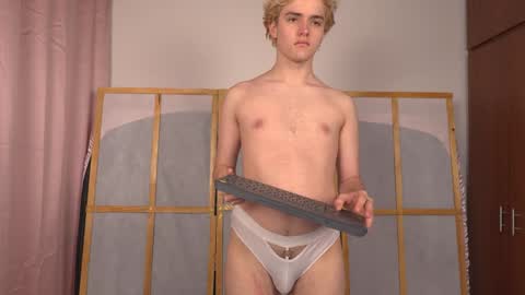 Snapshot of matt_soldi chatting on December 17, 10:01 am Matas online show from December 17, 10:01 am