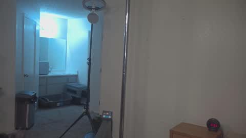 Matt Cash online show from February 12, 2:06 am