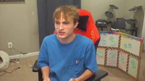 Snapshot of mattcashxxx chatting on June 16, 1:08 am Matt Cash online show from June 16, 1:08 am