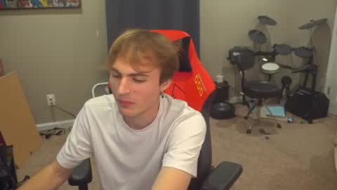 Snapshot of mattcashxxx chatting on June 30, 1:06 am Matt Cash online show from June 30, 1:06 am