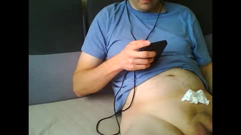 Snapshot of mattek89 chatting on January 16, 10:42 am mattek89 online show from January 16, 10:42 am