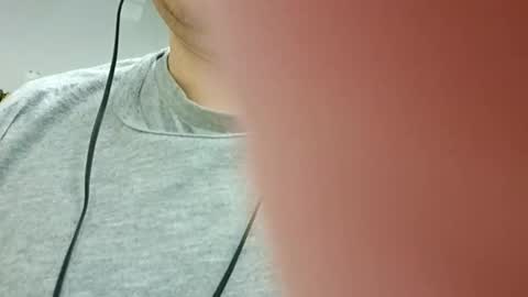 Snapshot of mattek89 chatting on February 25, 7:52 am mattek89 online show from February 25, 7:52 am