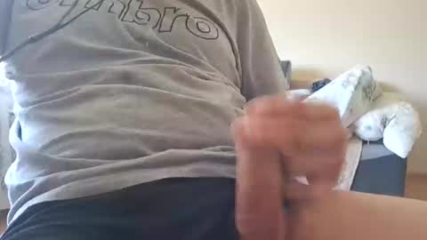 Snapshot of mattek89 chatting on February 27, 8:17 am mattek89 online show from February 27, 8:17 am