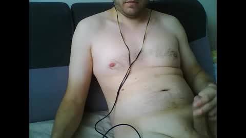 Snapshot of mattek89 chatting on November 24, 10:15 am mattek89 online show from November 24, 10:15 am