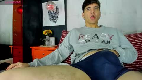 Snapshot of matteo12_ chatting on September 13, 4:12 am ---Matteo--- online show from September 13, 4:12 am