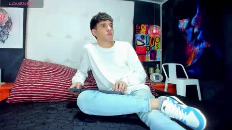 Snapshot of matteo12_ chatting on September 19, 4:47 am ---Matteo--- online show from September 19, 4:47 am