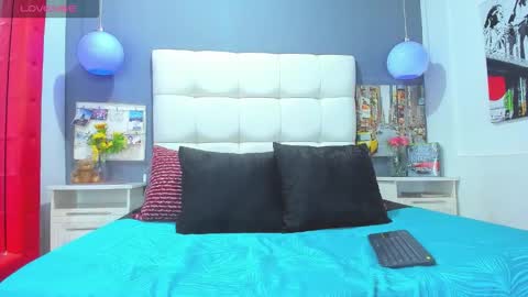 Snapshot of matteo12_ chatting on October 31, 3:40 am ---Matteo--- online show from October 31, 3:40 am