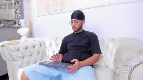 Snapshot of matteoricci_ chatting on November 2, 8:22 pm MatteoRicci  online show from November 2, 8:22 pm