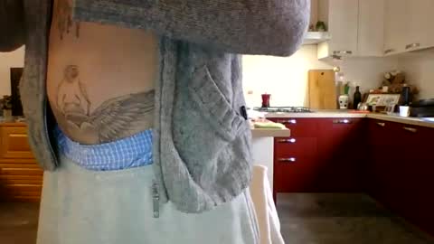 Snapshot of matteushh87 chatting on January 21, 10:52 am matteushh87 online show from January 21, 10:52 am