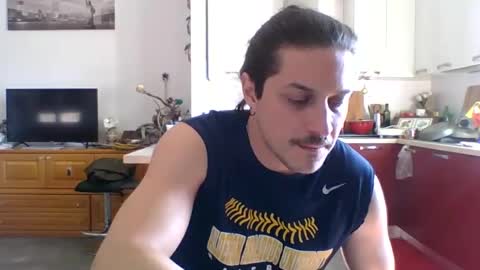 Snapshot of matteushh87 chatting on March 5, 10:11 am matteushh87 online show from March 5, 10:11 am