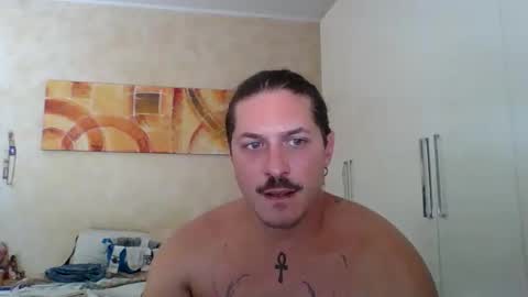 Snapshot of matteushh87 chatting on September 17, 9:22 am matteushh87 online show from September 17, 9:22 am