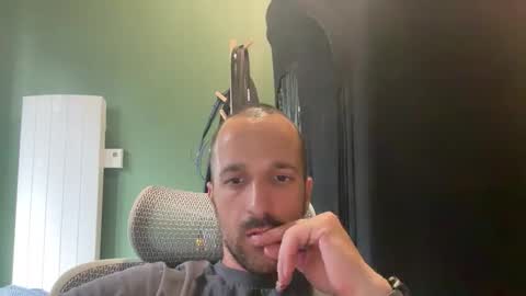 Snapshot of matthias24 chatting on May 30, 11:40 am M online show from May 30, 11:40 am