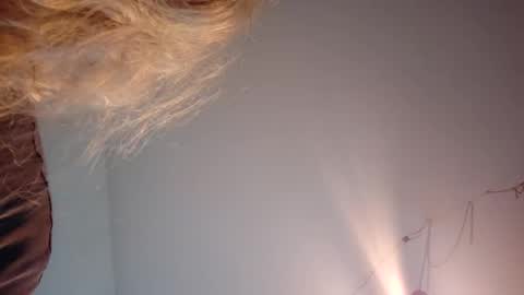 Snapshot of matthy60 chatting on October 2, 7:48 am Matthias online show from October 2, 7:48 am