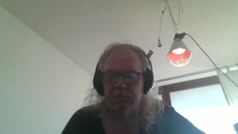 Snapshot of matthy60 chatting on October 31, 7:53 am Matthias online show from October 31, 7:53 am