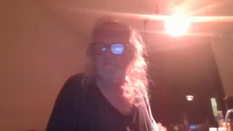 Snapshot of matthy60 chatting on November 5, 5:07 am Matthias online show from November 5, 5:07 am