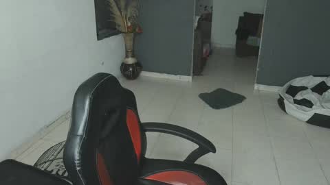 mattias     online show from February 2, 11:00 pm