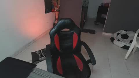 mattias     online show from February 7, 1:58 am