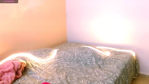Snapshot of mattilda_18 chatting on January 10, 7:43 pm mattilda_18 online show from January 10, 7:43 pm