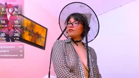 Snapshot of mattilda_18 chatting on March 7, 9:18 am mattilda_18 online show from March 7, 9:18 am