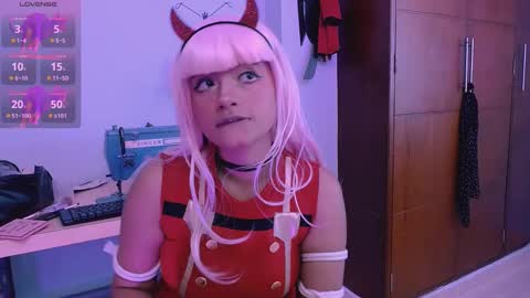 Snapshot of mattilda_18 chatting on September 29, 8:02 pm mattilda_18 online show from September 29, 8:02 pm
