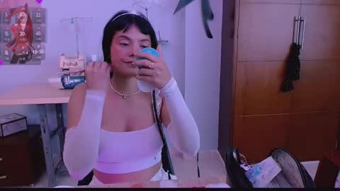 Snapshot of mattilda_18 chatting on October 8, 7:33 pm mattilda_18 online show from October 8, 7:33 pm