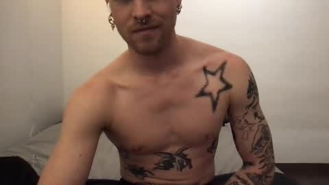 Snapshot of mattioss chatting on February 28, 6:31 pm mattioss online show from February 28, 6:31 pm