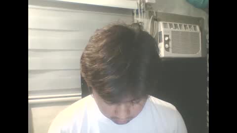 Snapshot of matty040798 chatting on February 11, 12:43 pm matty040798 online show from February 11, 12:43 pm