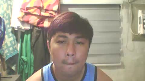 Snapshot of matty040798 chatting on April 2, 12:14 pm matty040798 online show from April 2, 12:14 pm