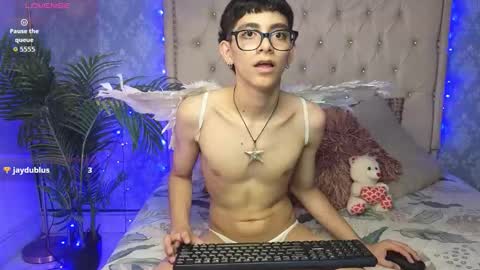 matty_spark online show from September 14, 2:16 pm