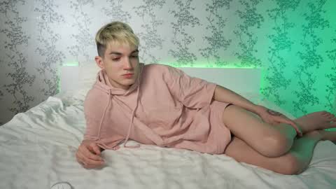 Snapshot of mattyaiden chatting on February 16, 2:10 pm Matty Aiden online show from February 16, 2:10 pm