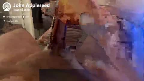 Snapshot of mattyrazz chatting on November 6, 2:34 am NiceBigJuicyHead online show from November 6, 2:34 am