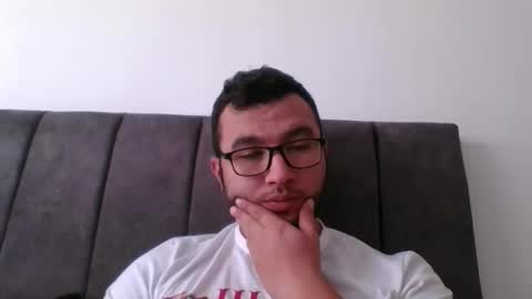 Snapshot of mattz92 chatting on March 16, 2:43 pm mattz92 online show from March 16, 2:43 pm