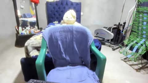 Snapshot of mature_bigboobs__ chatting on December 22, 6:26 pm mature_bigboobs__ online show from December 22, 6:26 pm