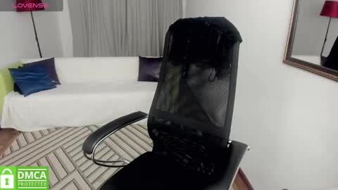 Lana online show from December 19, 4:35 pm